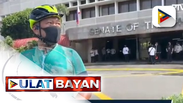 Alamin kung ano ang pinagkakaabalahan ng mga senador sa labas ng Session Hall ng Senado