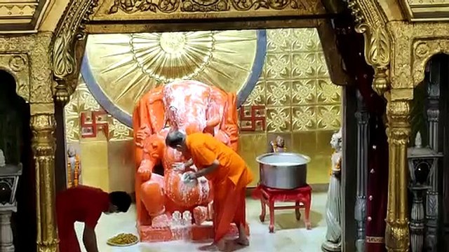 मोती डूंगरी गणेशजी का हुआ पुष्य अभिषेक