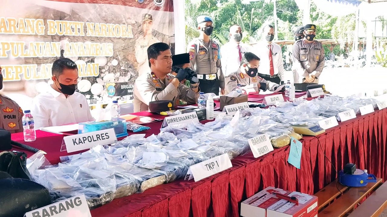 Wakapolda Kepri Pimpin Pemusnahan Narkotika Jenis Kokain Seberat 48 Kg
