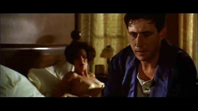 Muerte entre las flores (1990) - Tráiler VO