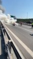 15 Temmuz Şehitler Köprüsü girişinde kaza yapan motosiklet alev aldı