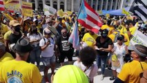 Los apagones y las alzas en las facturas de la luz llevan a manifestarse en Puerto Rico