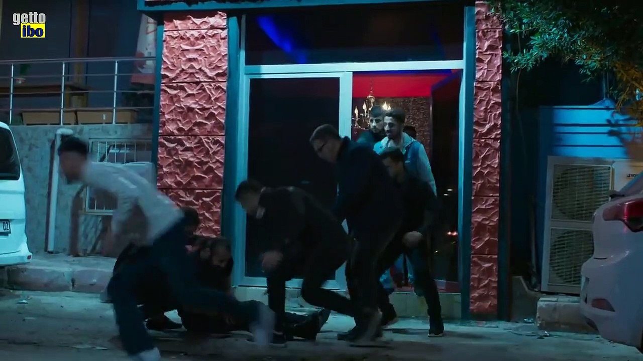 Cengo, Burak ve Ozi - Silahlar Patlar! _ Sıfır Bir #sifirbir