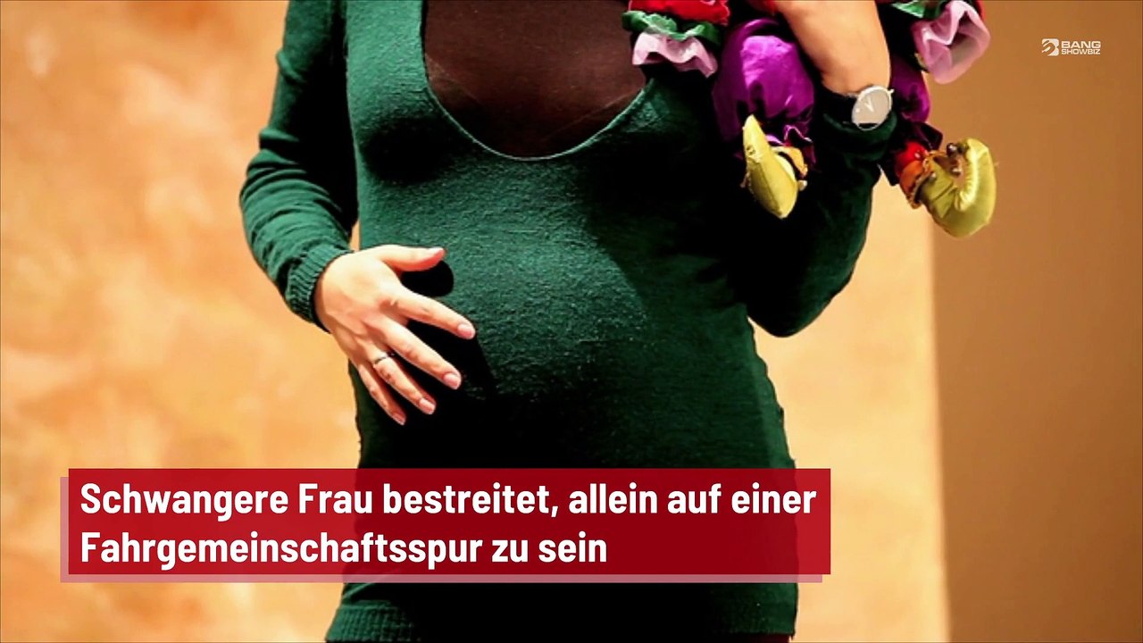 Schwangere Frau bestreitet, allein auf einer Fahrgemeinschaftsspur zu sein