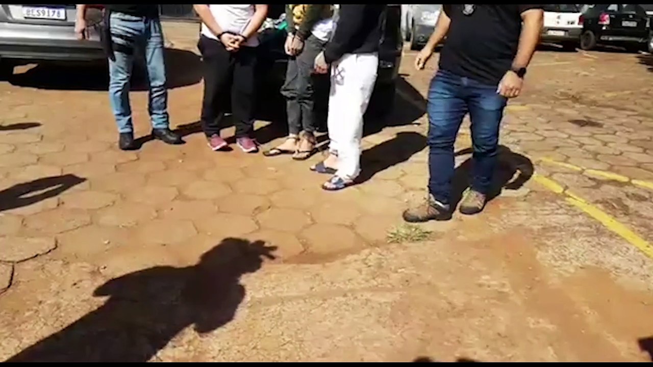 Policiais da Delegacia de Homicídios de Cascavel prendem foragidos em Santa Catarina