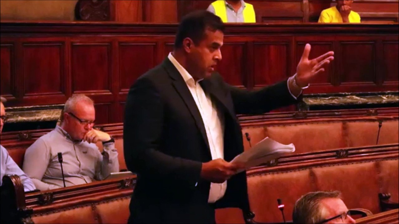 Wakefield Council taxi argument