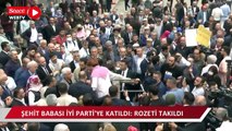 Şehit babası İYİ Parti'ye katıldı, Akşener mitingte rozet taktı