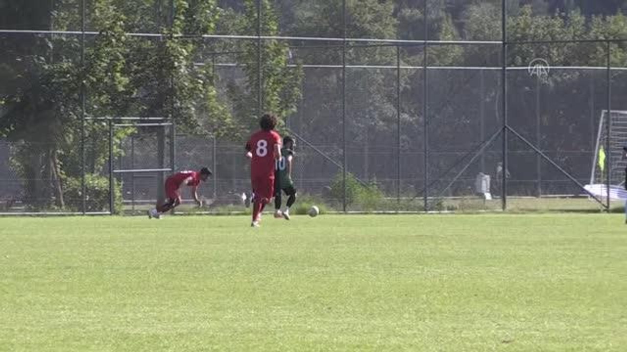 Samsun spor: Futbol: Hazırlık maçı - Sakaryaspor: 2 - Yılport Samsunspor: 1