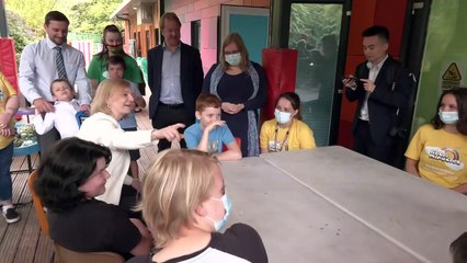 Child tells Liz Truss Larry the cat should be PM