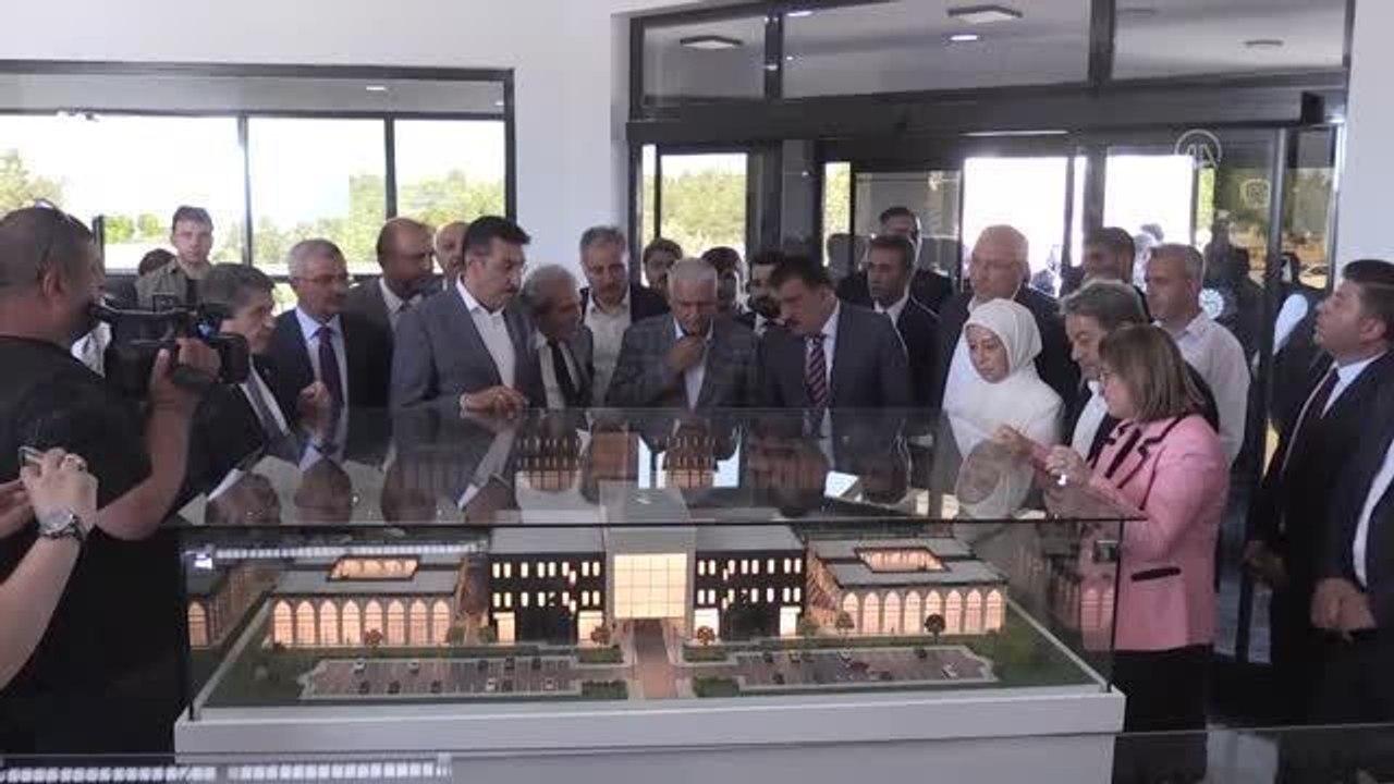 Binali Yıldırım: "Amansız bir şekilde bölücü terör örgütü ve FETÖ terör örgütü ile mücadelemiz devam ediyor"