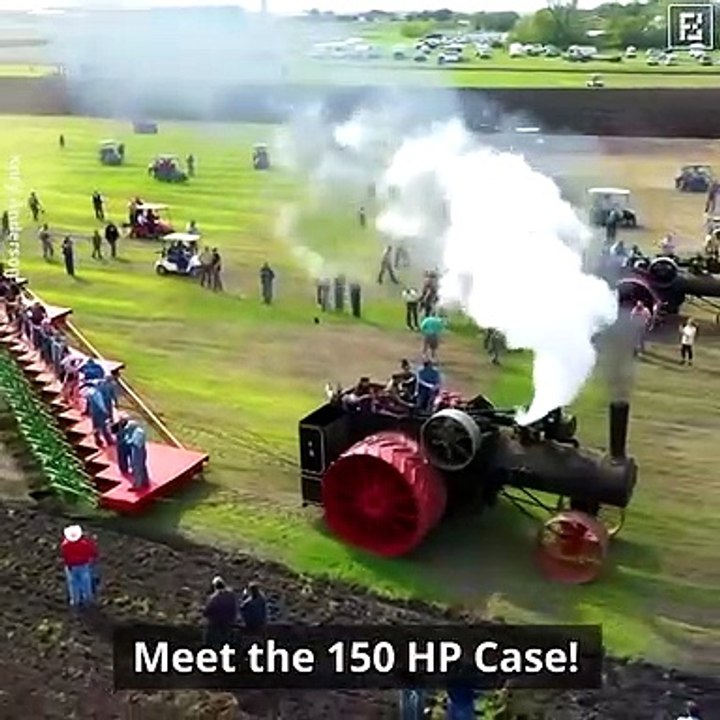 This large steam tractor breaks world record