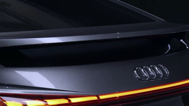 WORLD PREMIERE! 2021 AUDI Q4 SPORTBACK E-TRON CONCEPT - And it’s insane light show!