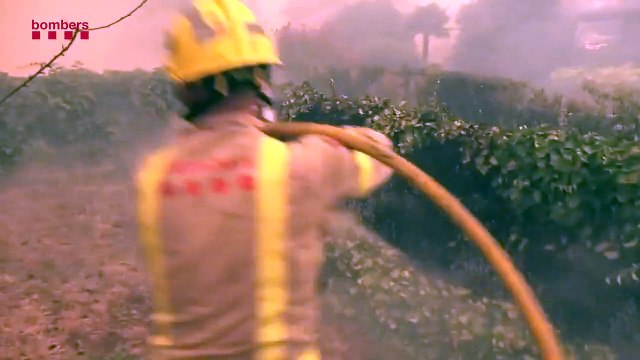 Decenas de viviendas del Pont de Vilomara resultaron afectadas por el fuego