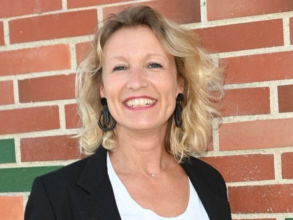 Alexandra Lamy en couple à 50 ans : qui est Pierre Garonnaire, son chéri businessman de 37 ans ?