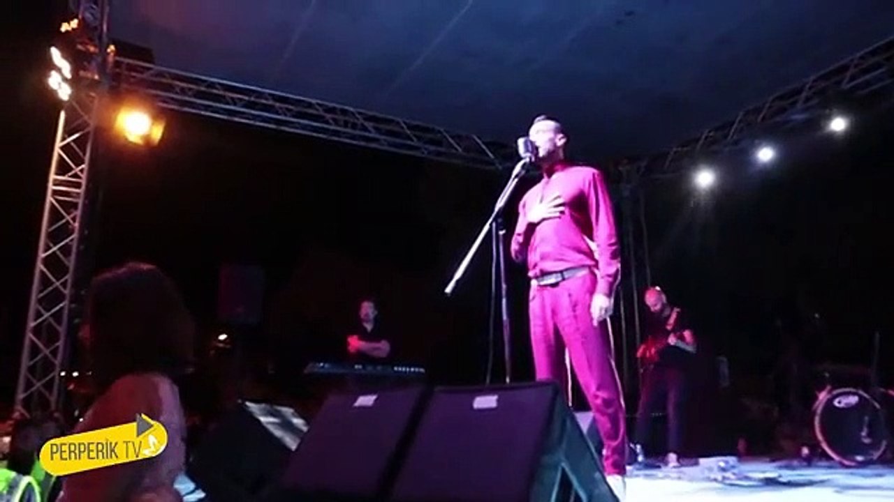 Cem Adrian Grup Yorum ve Grup İsyan Ateşi için söyledi