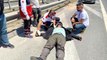 Ataşehir'de, motosiklet ticari taksiye çarptı: 1 yaralı