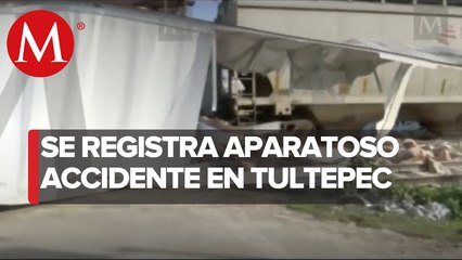Tráiler es arrastrado por tren en Edomex; no se reportan personas lesionadas