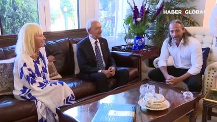 Kılıçdaroğlu'ndan Cüneyt Arkın'ın ailesine taziye ziyareti