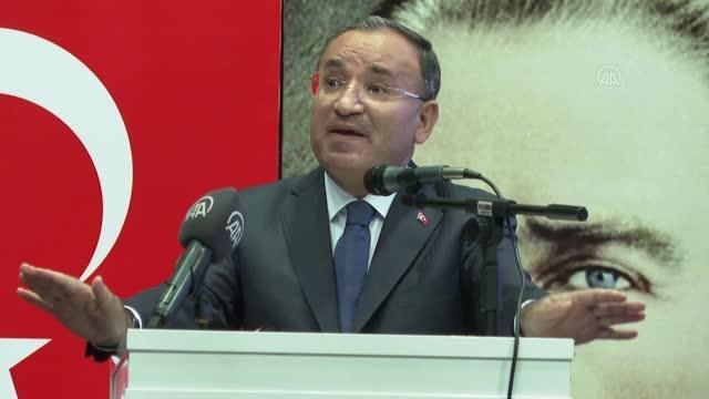 Bakan Bozdağ: Biz nice tehditleri gördük. Ama biz yolumuzdan dönmedik