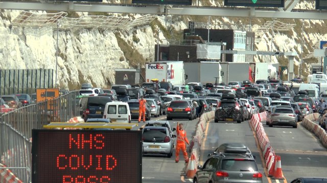 Five-hour delays at the Port of Dover brings traffic to a stand-still again