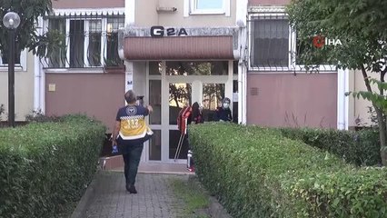 Son dakika haberi... Kendisinden haber alınamıyordu, kızı ve komşuları tarafından ölü bulundu