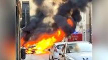 Ascoli, auto si incendia davanti al tribunale