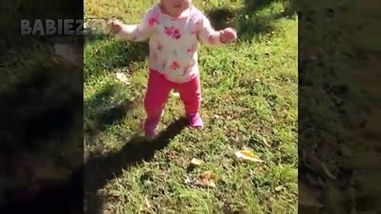 Les bébés les plus drôles échouent COMPILATION - Profitez de regarder et de RIRE avec nous!