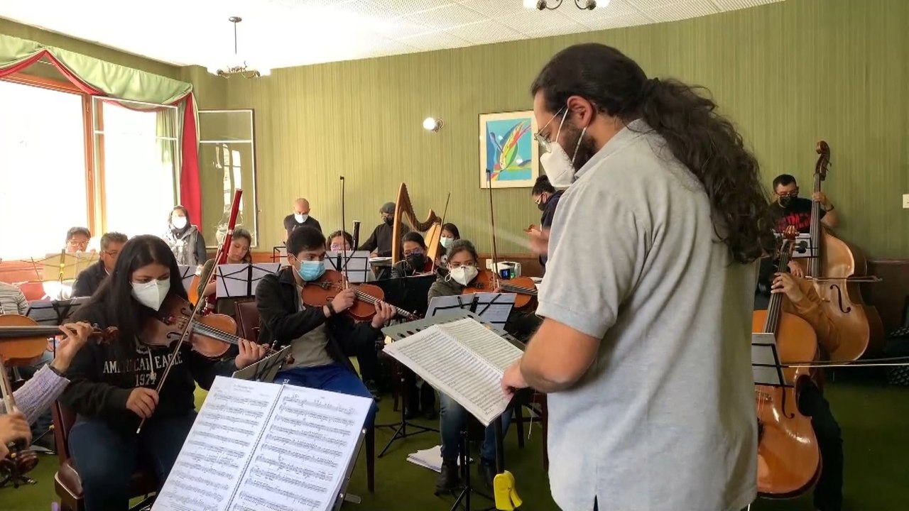 La banda sonora de Star Wars y combates con espadas láser en un concierto en La Paz