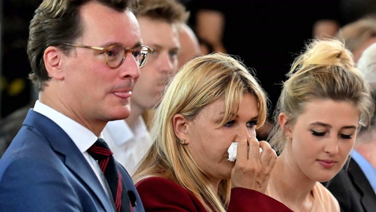 Preisverleihung für Michael Schumacher: Corinna kämpft mit den Tränen
