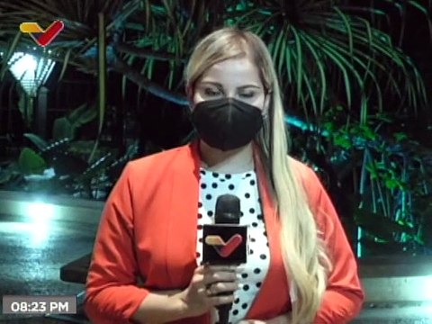 Presidente Maduro recibe réplica del pie izquierdo del astro argentino Diego Armando Maradona