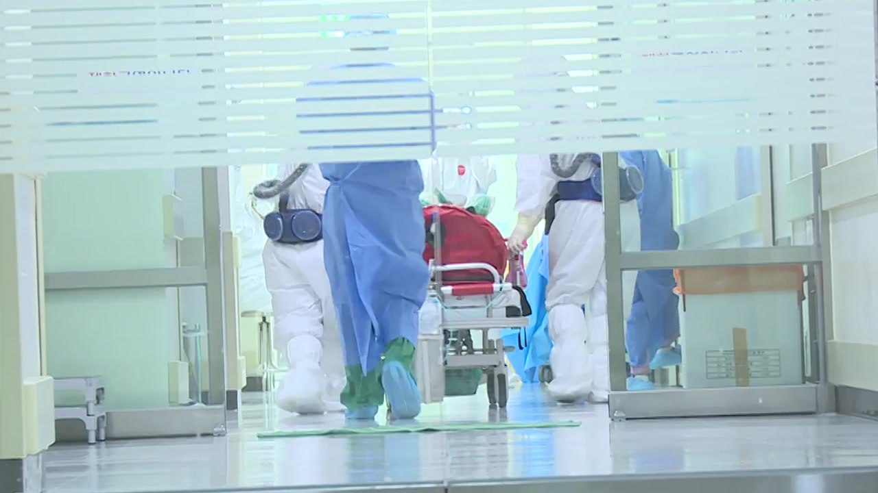 잠잠했던 집단감염 다시 '고개'...고위험군 전파 차단 관건은? / YTN