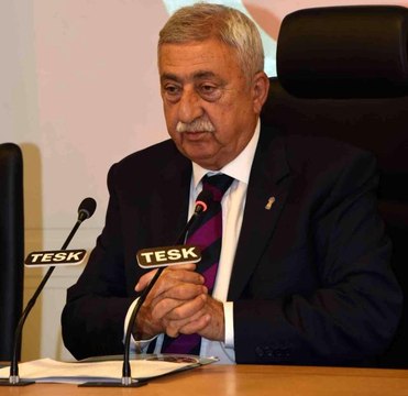 Palandöken: Esnafın kira stopajı tamamen kaldırılmalı