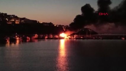 Son dakika haberleri | TEKİRDAĞ'DA YAT LİMANINDA YANGIN 1 TEKNE YANDI, 3 TEKNE ZARAR GÖRDÜ