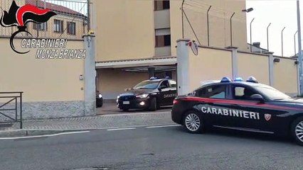 Monza, spedizione punitiva a sprangate: bloccati in cinque