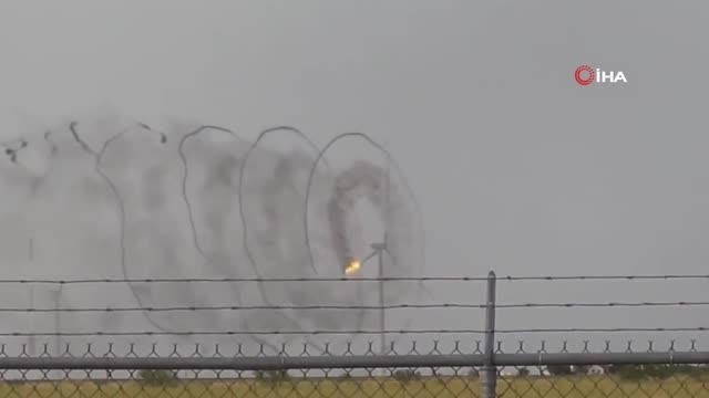 ABD'de yıldırımın isabet ettiği rüzgar türbini alev aldı