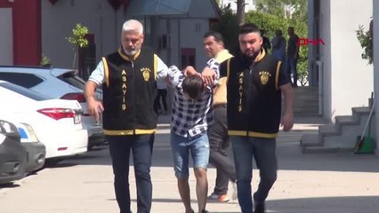 3 YAŞINDAKİ OĞLUYLA SOKAKTA YÜRÜYEN RABİA'NIN CEP TELEFONUNU ÇALDI; 'ŞEYTANA UYDUM' DEDİ