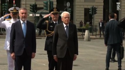 Allievi carabinieri giurano a Torino, presente Mattarella