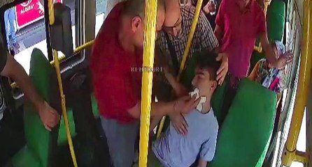 Şoför yolda nöbet geçiren çocuğu hastaneye yetiştirdi