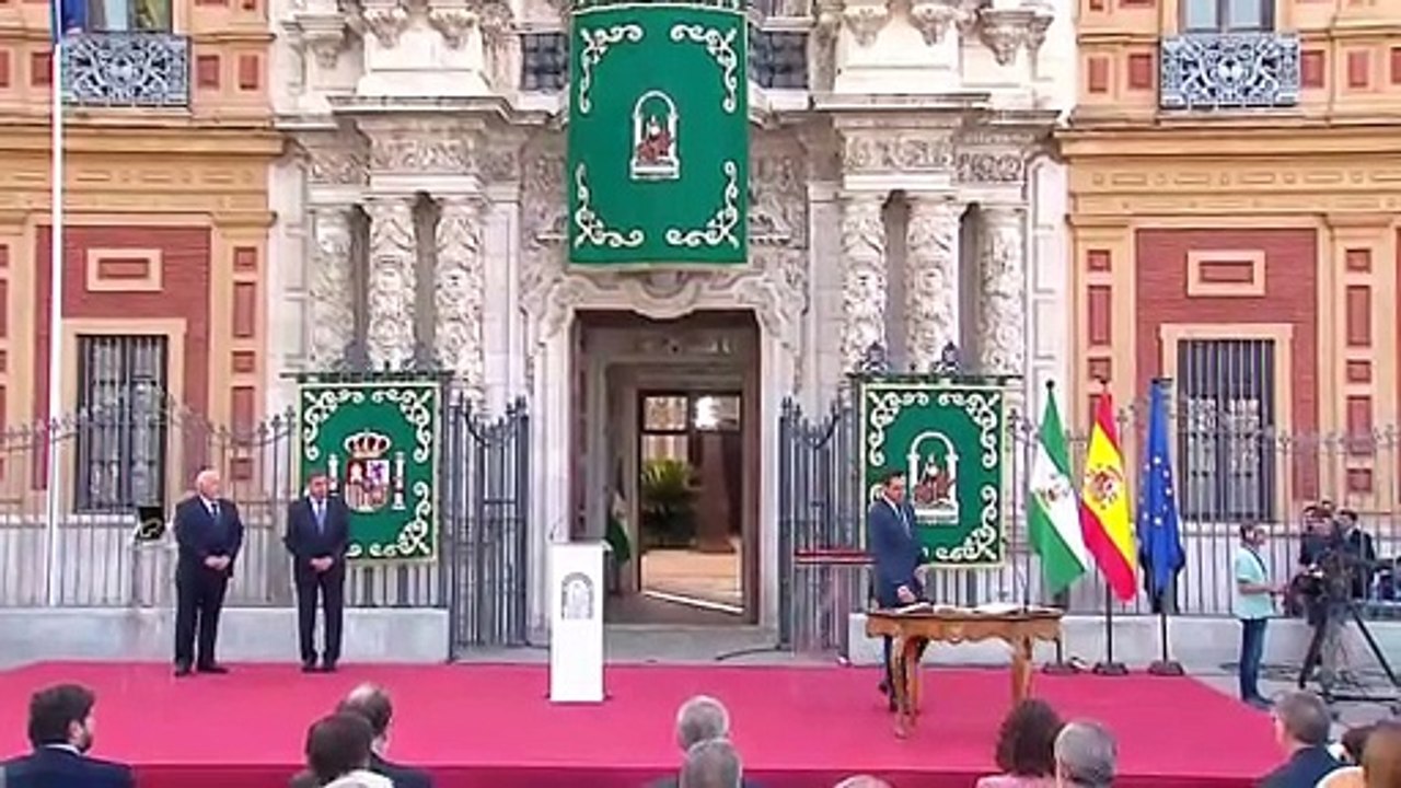 Juanma Moreno toma posesión como presidente de la Junta de Andalucía
