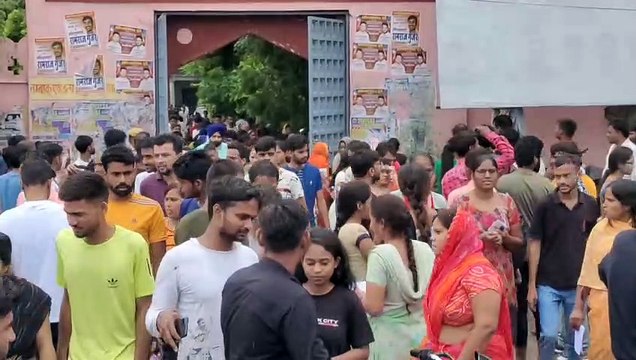 reet exam : अभ्यर्थियों का जज्बा, बरसात भी नहीं रोक सकी उत्साह. Video