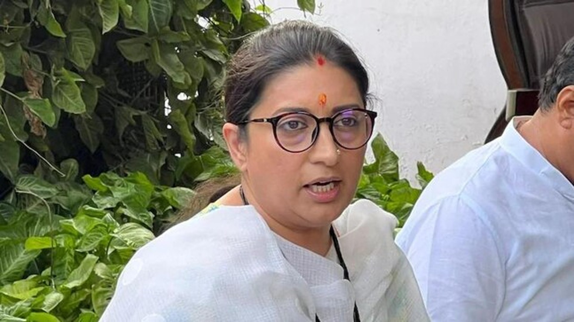 See you in court': Smriti Irani tears into Gandhis for alleging daughter  runs Goa bar 