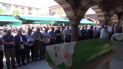 Freni patlayan vincin çarpması sonucu ölen anne ile kızının cenazesi defnedildi