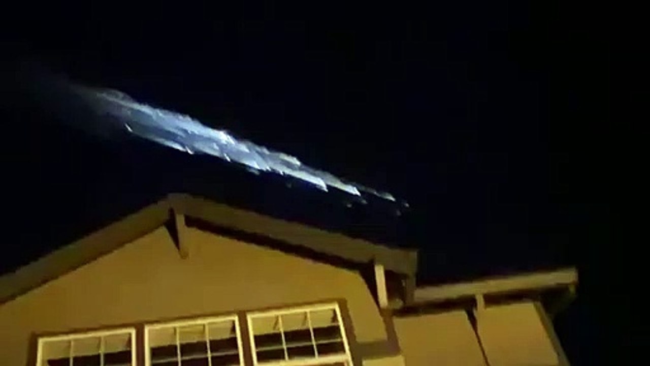 Meteor Lights Up in Washington, USA