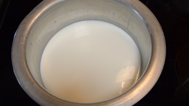 Mishti Dohi - Bengali yogurt recipe - easy sweet yogurt recipe - Sweet Caramel Yogurt