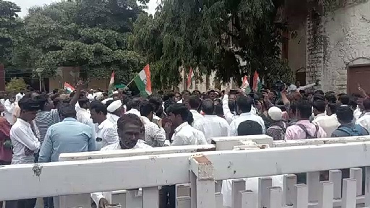 Congress party protest.