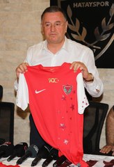 Hatayspor'dan, Cumhuriyet'in 100. yılına özel forma