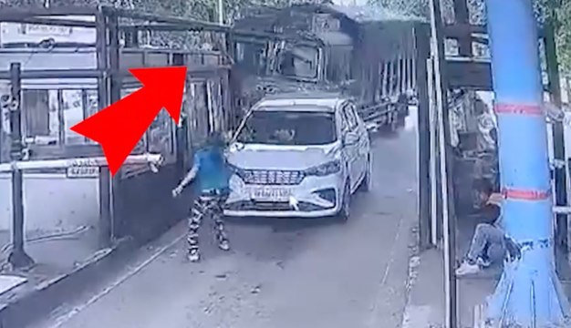 Cement Laden Truck Rams Into Lachhiwala Toll Plaza in Uttarakhand | One Injured | Oneindia News