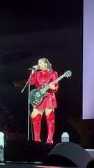 Rosalía hablando en catalán en su primer concierto en Barcelona