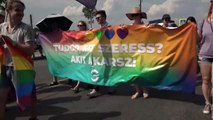 Milhares protestam na Hungria a favor dos direitos LGBTQIAP 