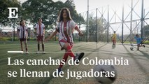 Las canchas barriales en Colombia se llenan de jugadoras